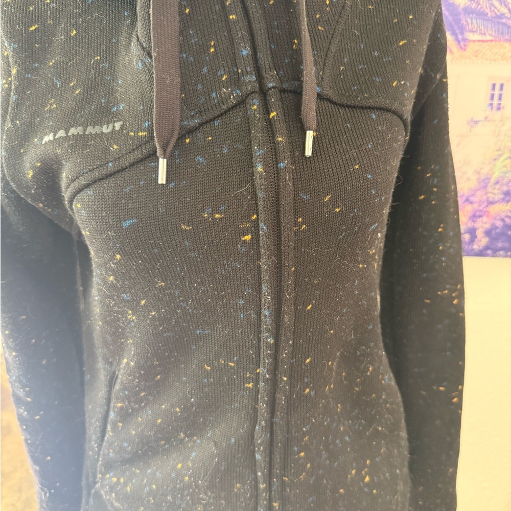Mammut Black and Gray Fleece Jacket - Picture 7 of 15